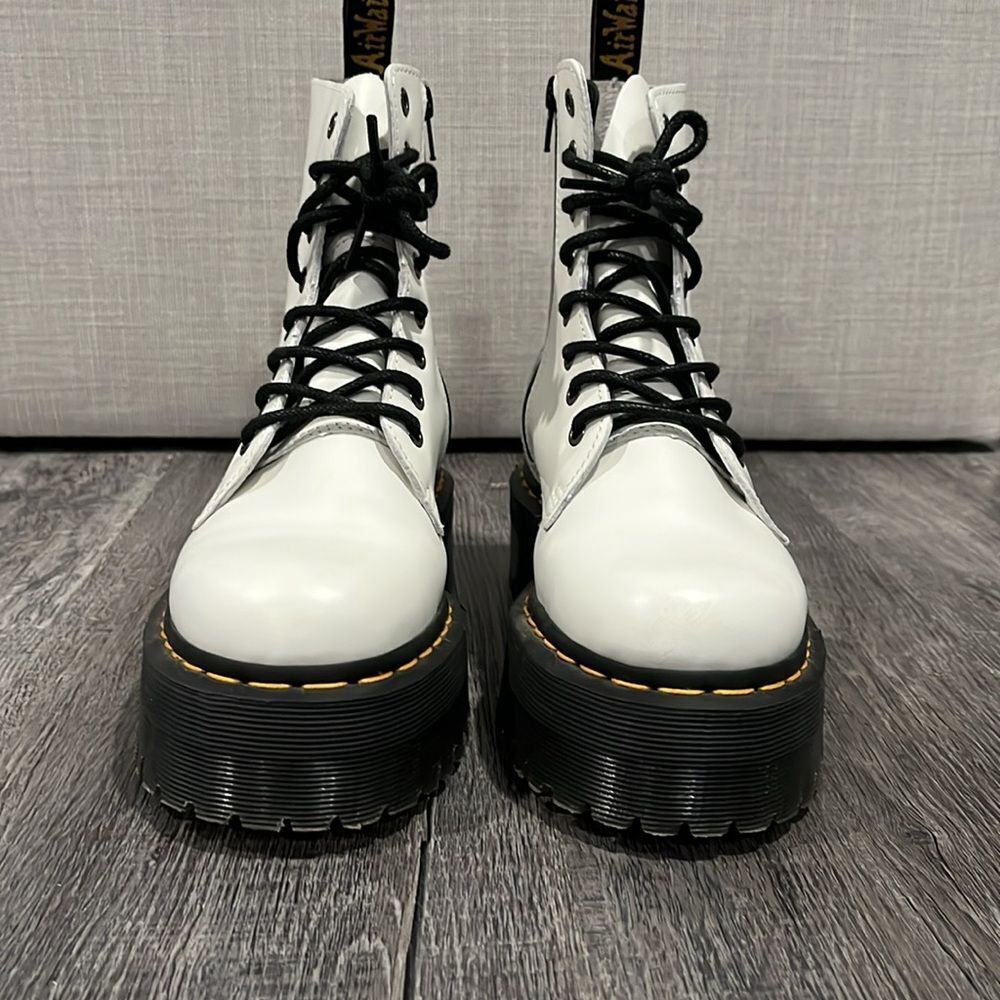 Dr. Marten NWOB white JADON thick sole high tops - 7 women’s - Picture 6 of 12